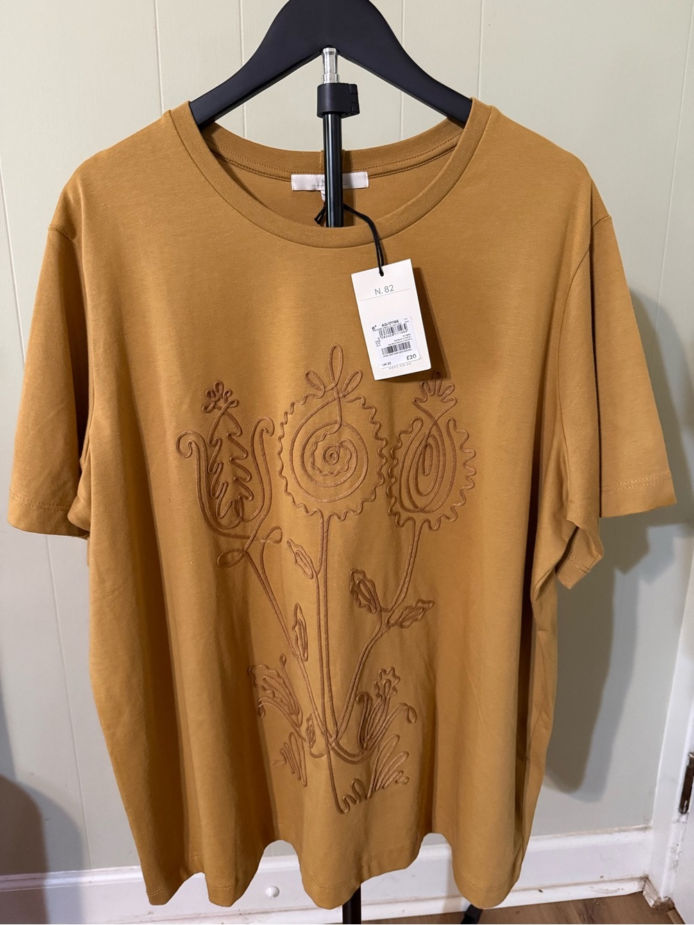 Women’s Next brand, 100% cotton, size UK 22/US 18 relaxed fit top